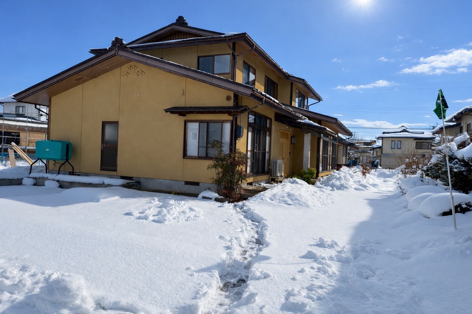 【中古】西村山郡河北町 谷地所岡２丁目 2階建 ８ＳＤＫ